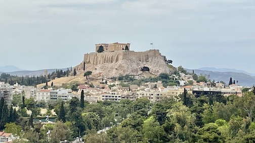 Akropolis Athen gesamter Hügel