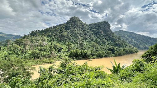 Mekong in hellbraun